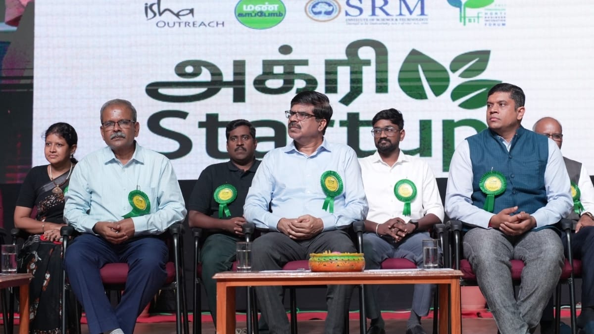 Dignitaries on stage at Agri Startup 2.0, SRMIST - PNN
